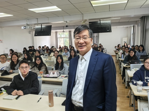 （31日3版，履职一年间 赵剑英委员）在(9252615)-20260131085741 (2)