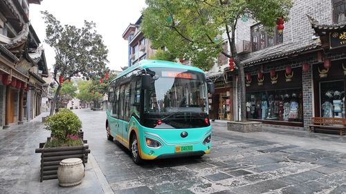 （黔站，新春走基层）“景区协商”让镇远古(9363749)-20260212081257