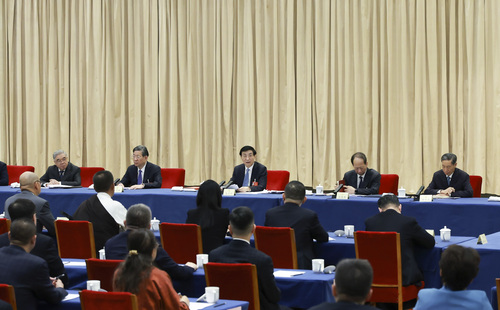 两会丨王沪宁参加文化艺术、体育界委员联组(9576018)-20260306230023