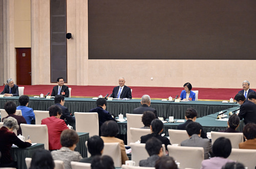 两会丨蔡奇参加民盟、共青团和青联、妇联界(9576250)-20260306230028