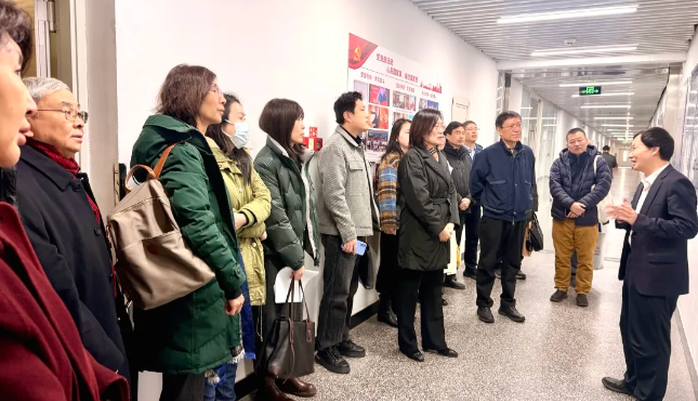 北京市政协科教委赴中国科学院调研