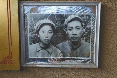 胡崇绅与爱人李宗妤。