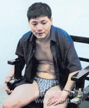 “变态杀人狂”——段国诚　　一个谣言曾传遍武汉三镇：一个变态杀人恶魔在武昌昼伏夜出，寻找穿红衣服、留长头发的女性，杀人劫财。