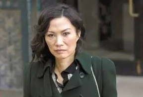 30年前离开中国，邓文迪的秘诀是决不回头