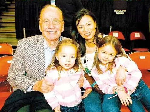 30年前离开中国，邓文迪的秘诀是决不回头