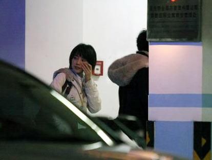 蒋雯丽法国偷情现实版娘要嫁人？盘点明星偷情被拍提裤瞬间【2】