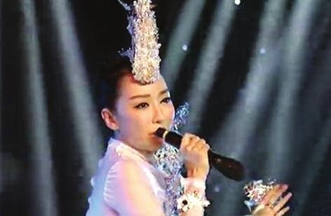 金星曝萨顶顶旧料：不就是个翻墙的山东大妞么