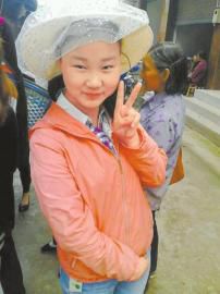 李佳长胖前的照片。