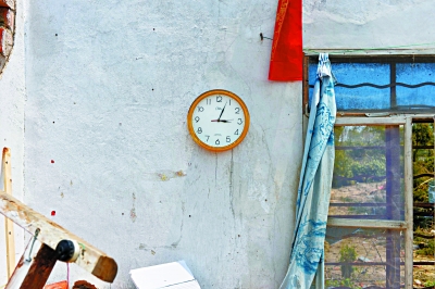 盐城龙卷风亲历者:千百片碎玻璃如