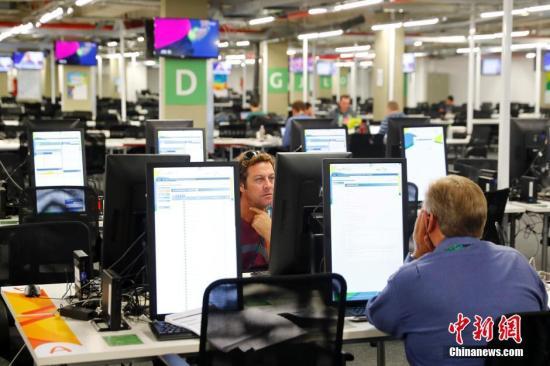 当地时间7月29日，里约奥运会开幕在即，奥运主媒体中心的主新闻中心(MPC)和国际广播中心(IBC)已全面投入运行，从当日起至8月22日24小时运行，这里将成为中外记者及转播机构的工作大本营。 <a target='_blank' href='http://www.chinanews.com/'>中新社</a>记者 富田 摄 当地时间7月29日，里约奥运会开幕在即，奥运主媒体中心的主新闻中心(MPC)和国际广播中心(IBC)已全面投入运行，从当日起至8月22日24小时运行，这里将成为中外记者及转播机构的工作大本营。 <a target='_blank' href='http://www.chinanews.com/'>中新社</a>记者 富田 摄