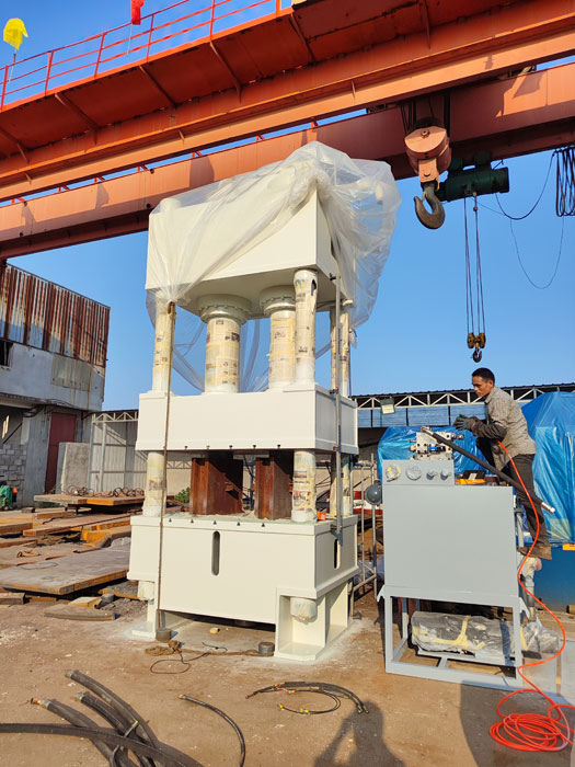 630����Һѹ��